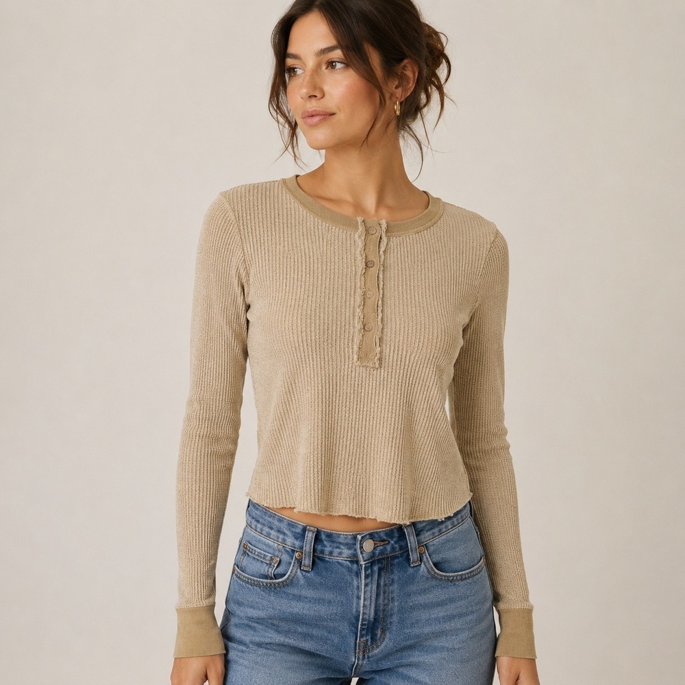 Steve Madden Beige Tan Long Sleeve Waffle Knit Raw Hem Henley Top